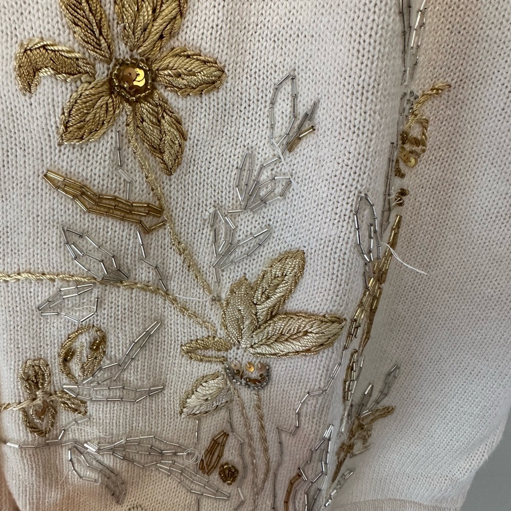 NWT Vintage Early 90’s Arriviste Cream Cardigan with Gold Floral Design Large - Picture 2 of 8